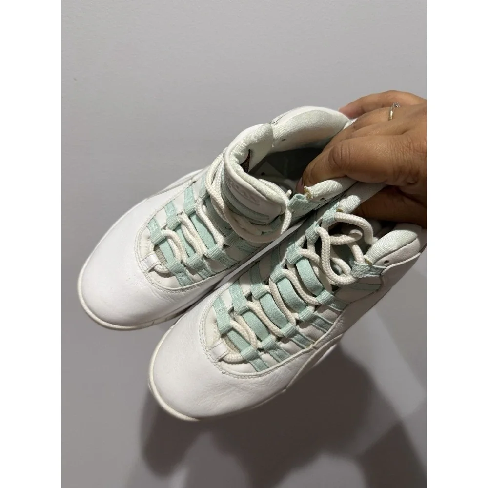 Size 6 2005 Air Jordan 10 Retro GS Ice Green 310806 131‎ J